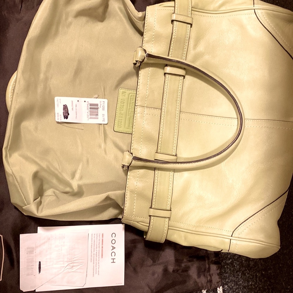 COACH large lime (pear) leather Carryall w/rolled leather handles, #F11200 - Picture 9 of 15
